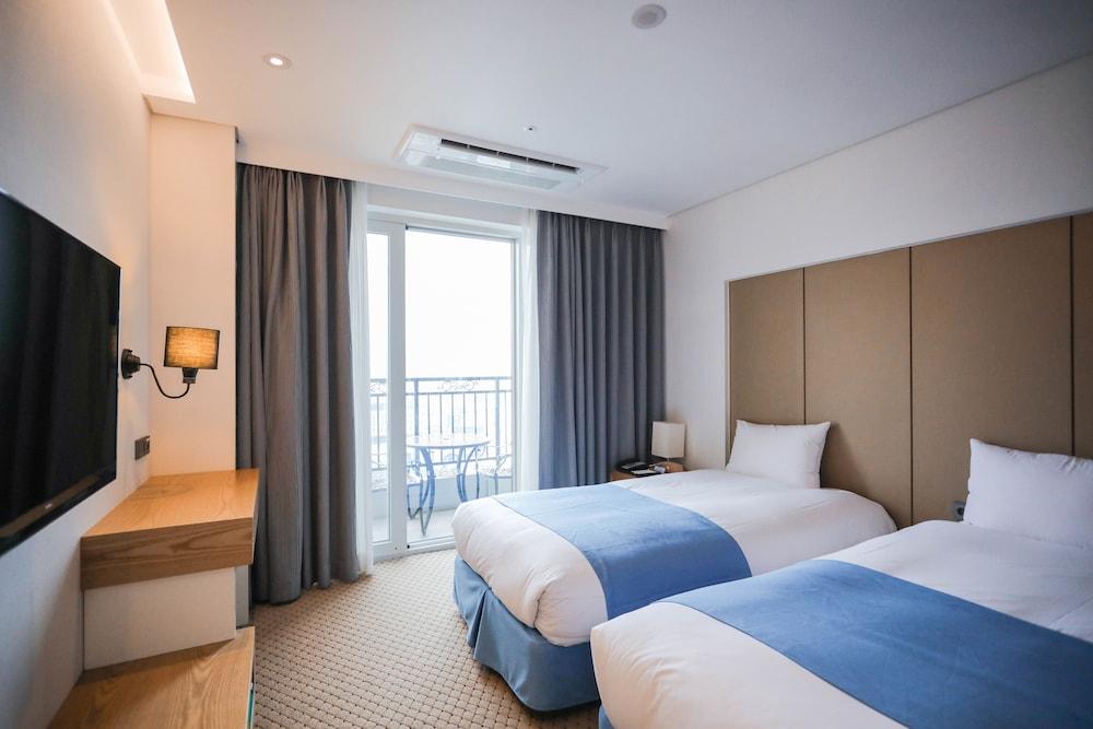 Hotel Whistlelark Jeju Buitenkant foto