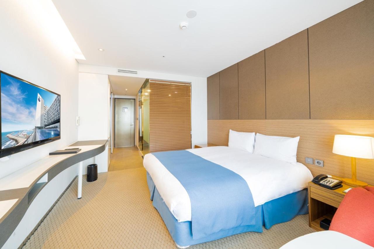 Hotel Whistlelark Jeju Buitenkant foto
