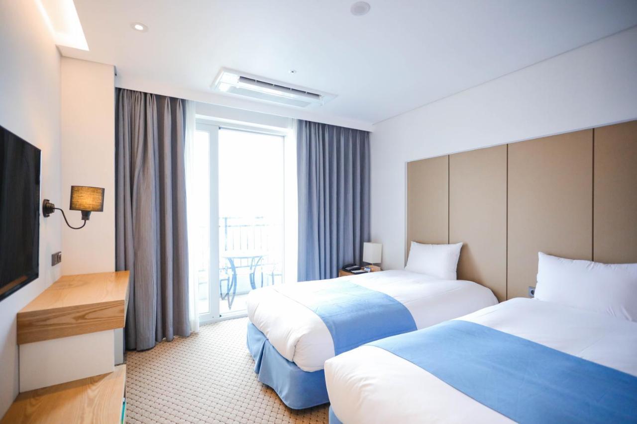 Hotel Whistlelark Jeju Buitenkant foto